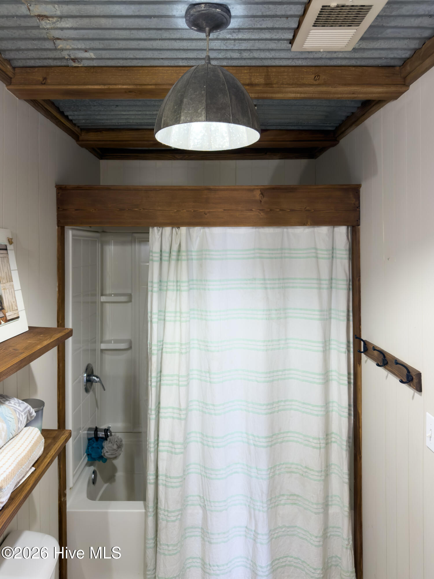 100555507 | Photo 12