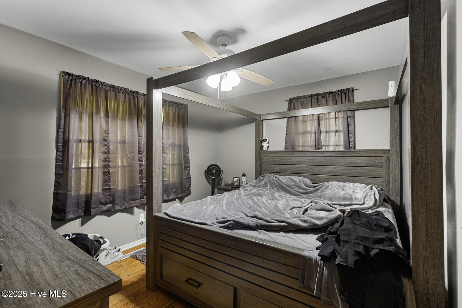 100512927 | Photo 15