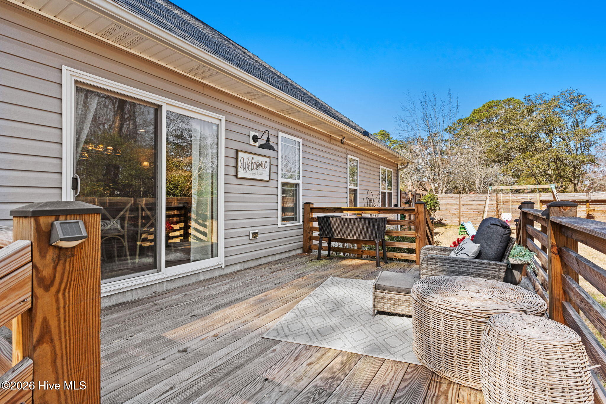 100557943 | Photo 34