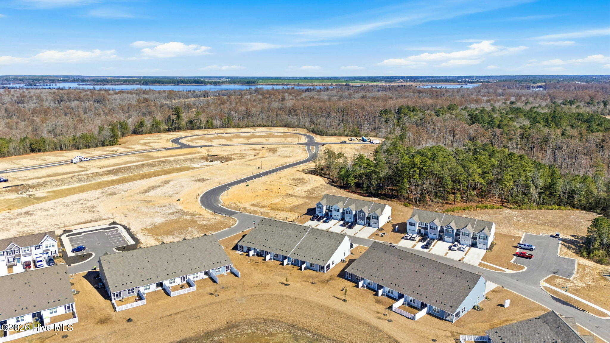 100554684 | Photo 40