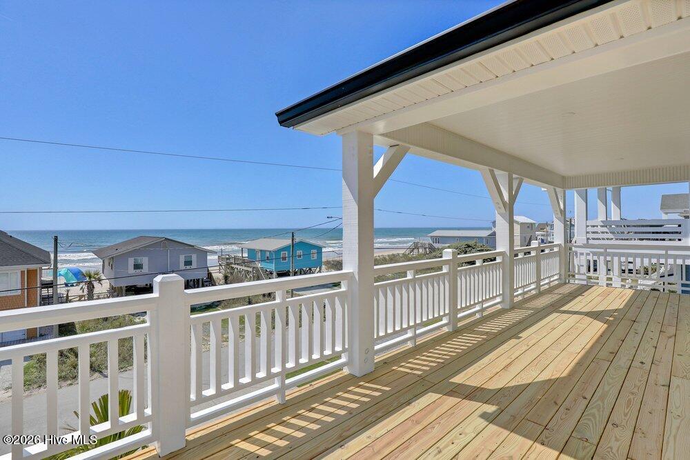 100552100 | Photo 25