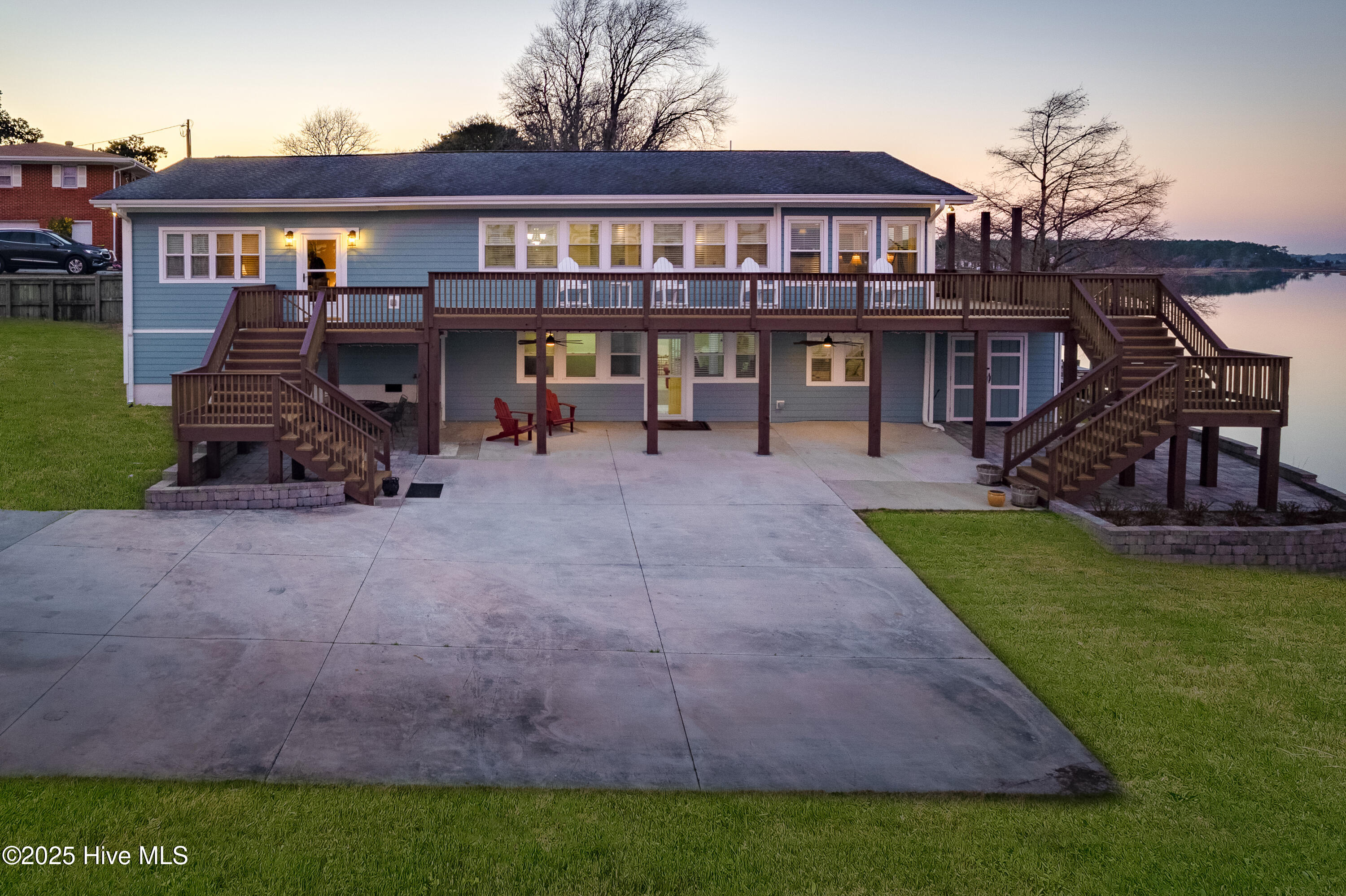 100491390 | Photo 53