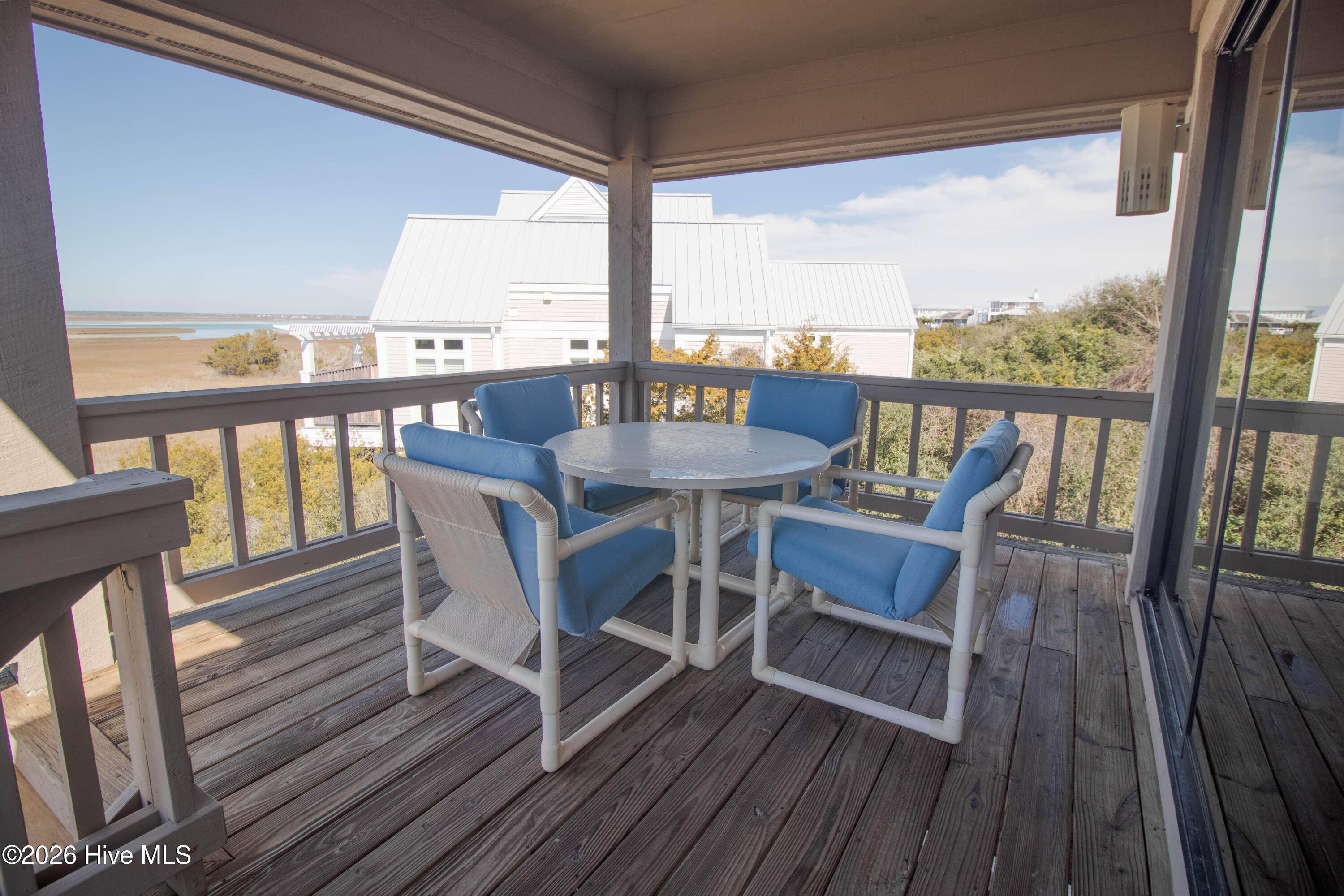 100559137 | Photo 11