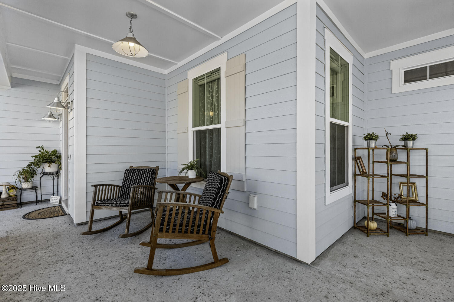 100545197 | Photo 10