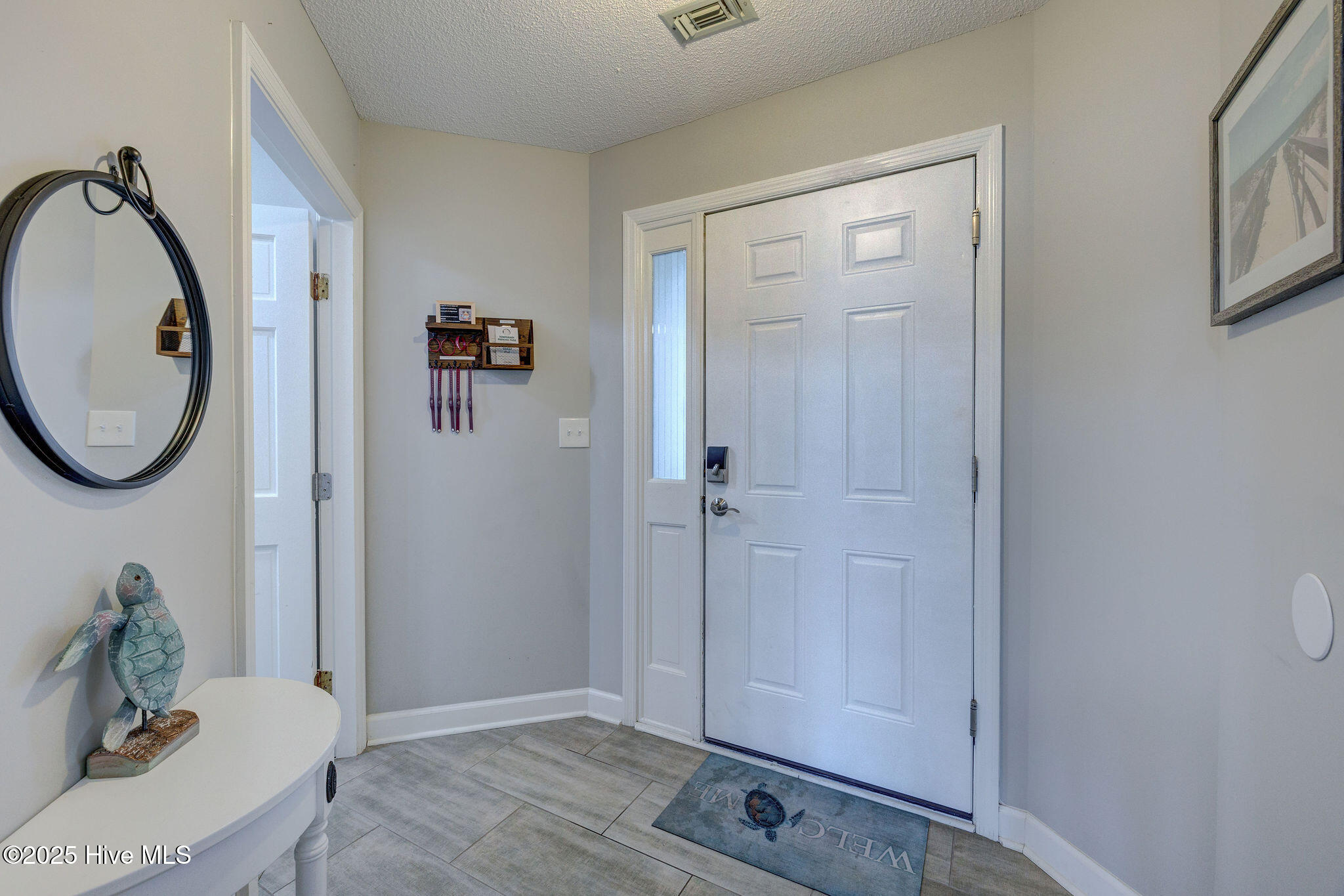 100526361 | Photo 10