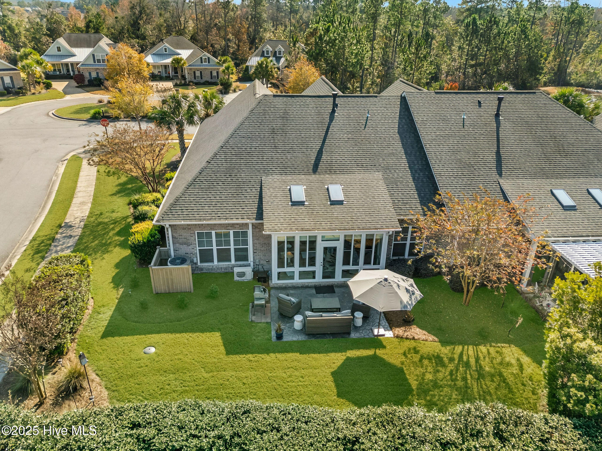 100542604 | Photo 60