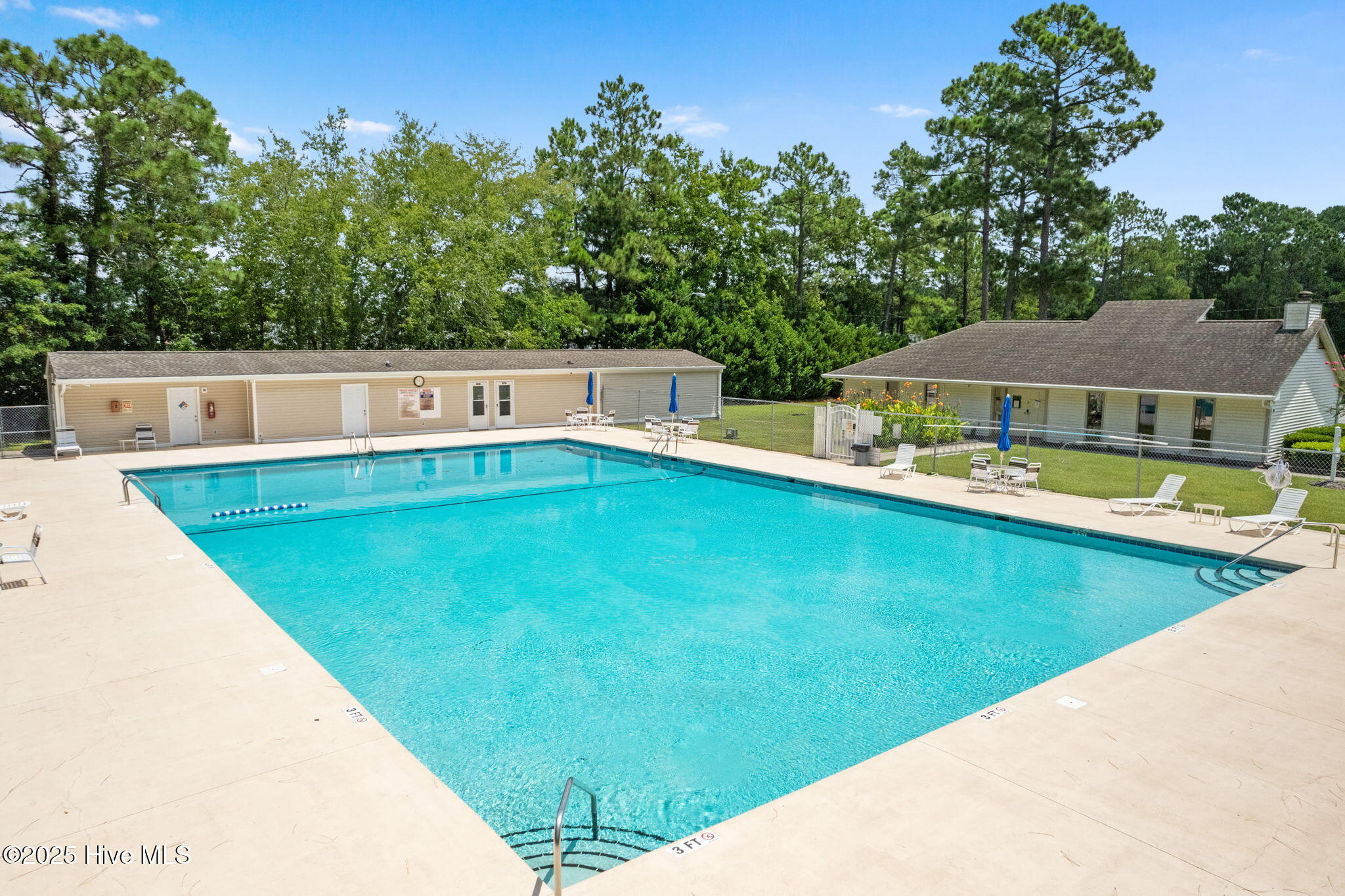 100543428 | Photo 52