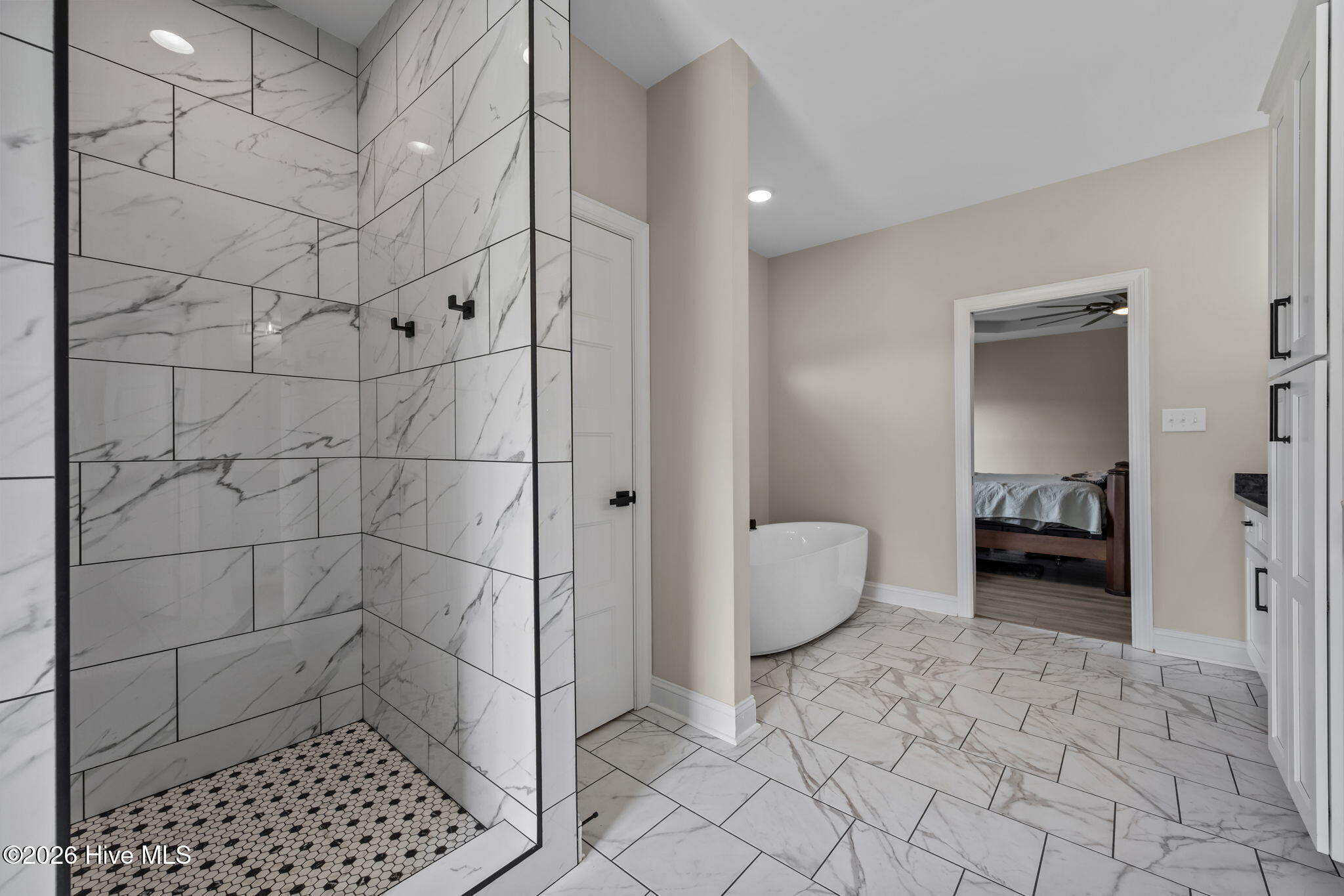 100564402 | Photo 20