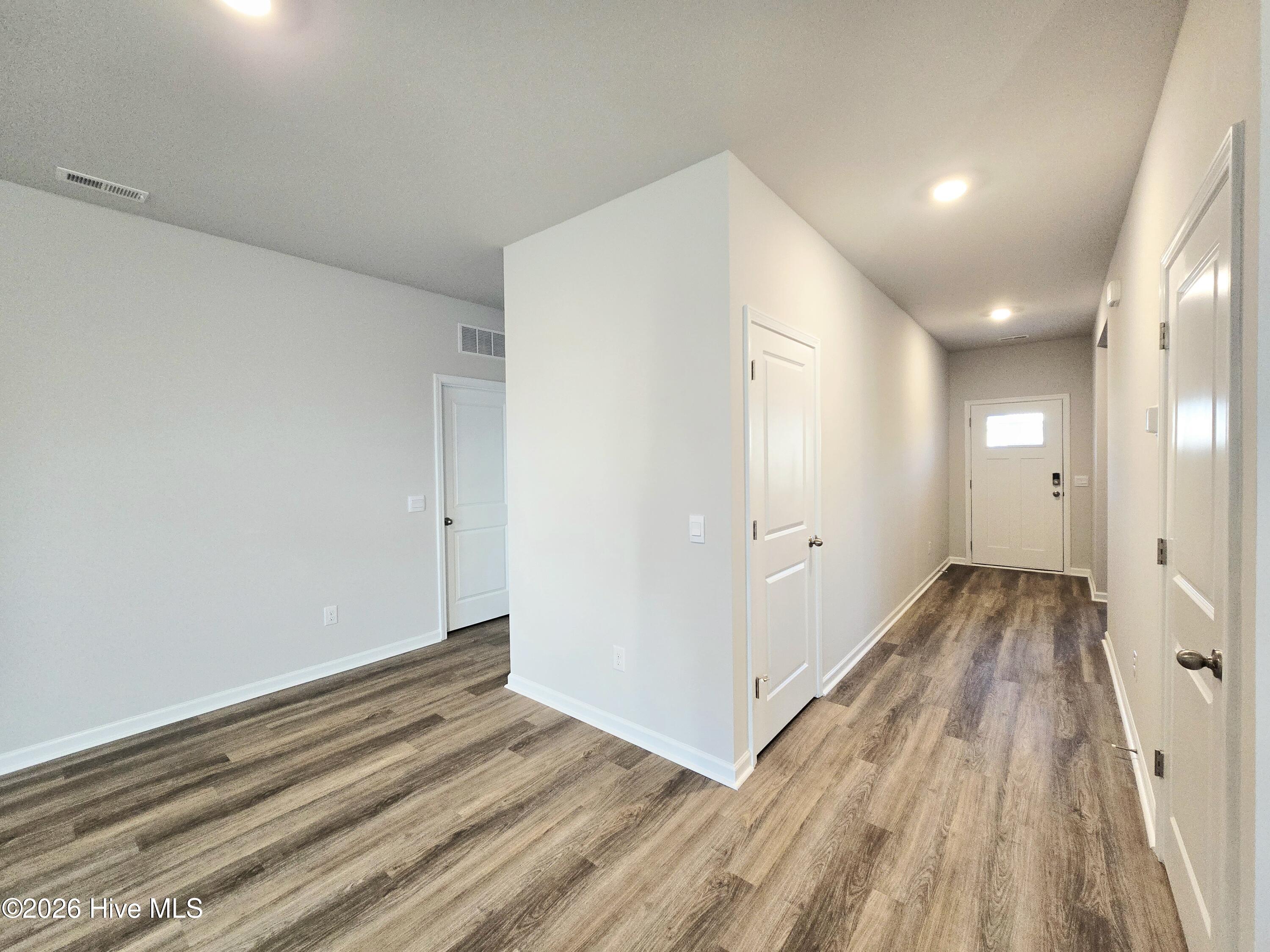 100556891 | Photo 12