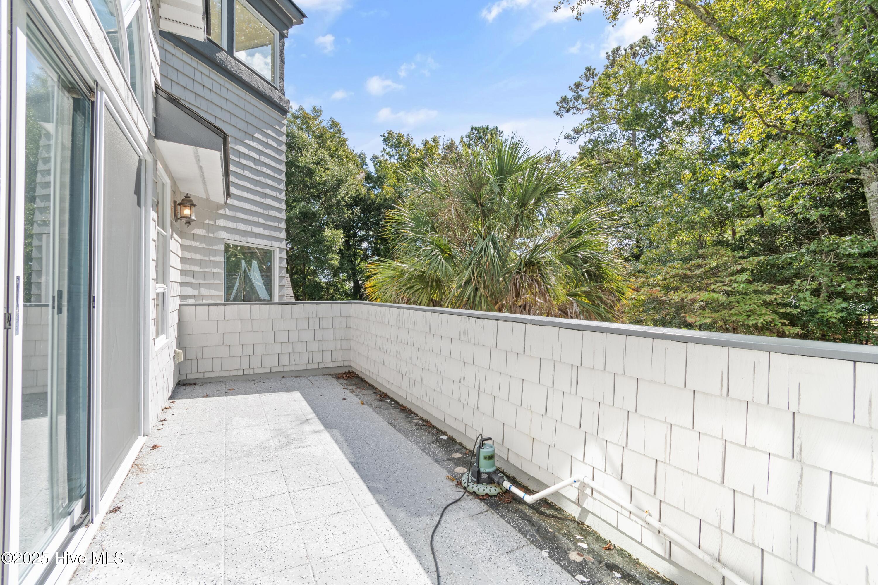 100535274 | Photo 41