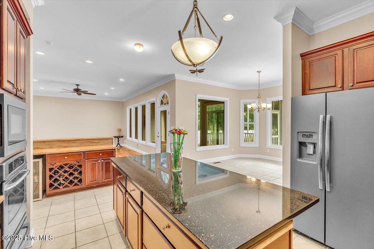 100534566 | Photo 34