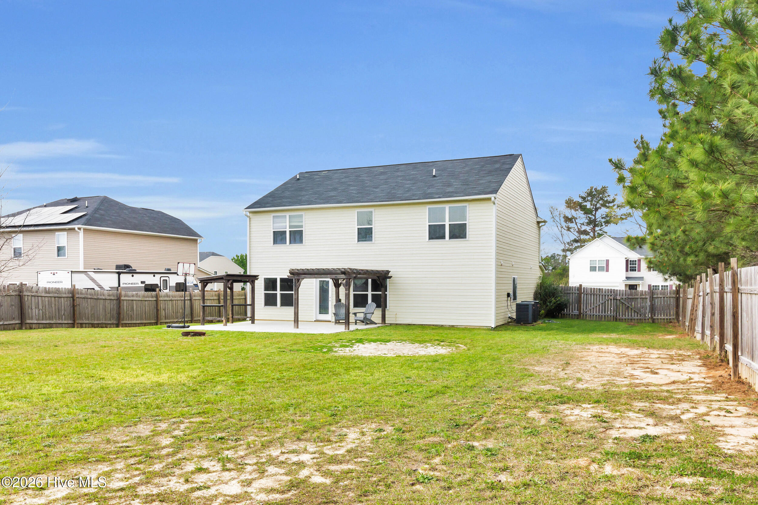 100561296 | Photo 32