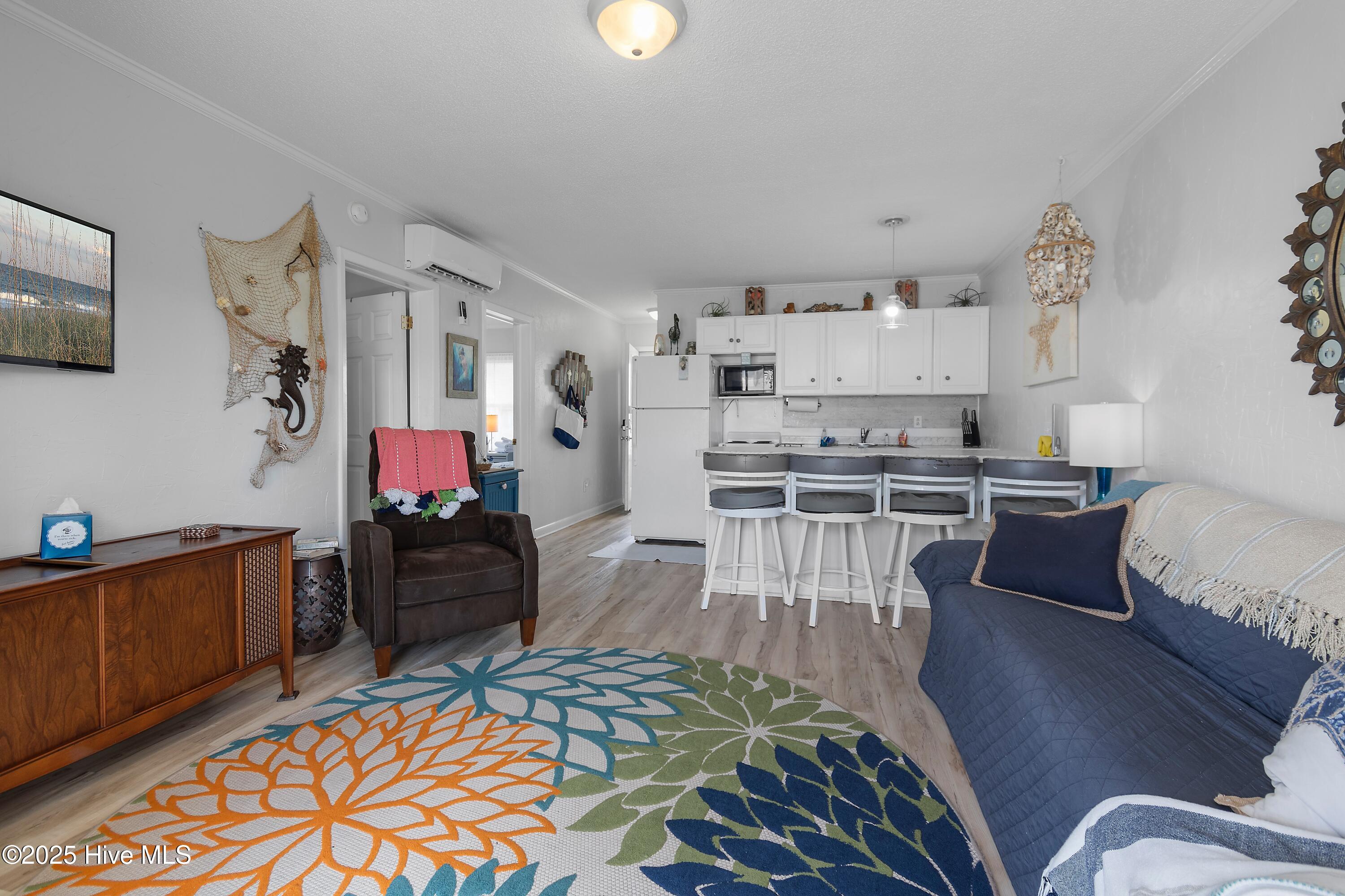 100564186 | Photo 13