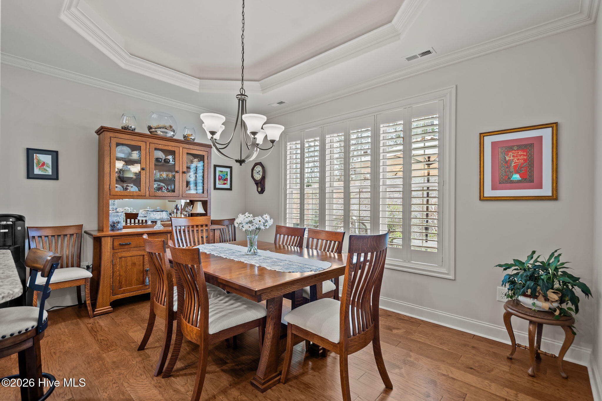 100565416 | Photo 19