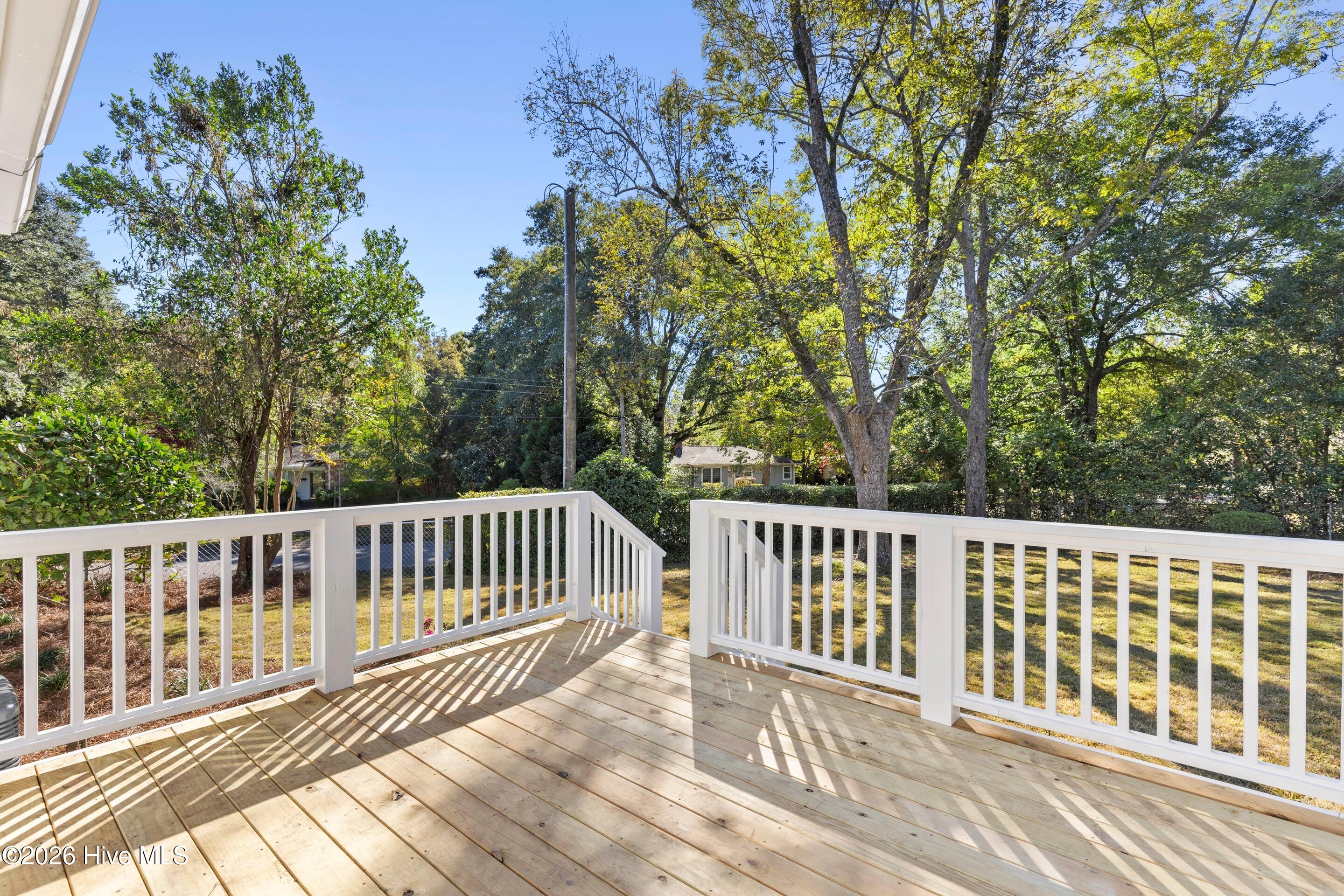 100552904 | Photo 25