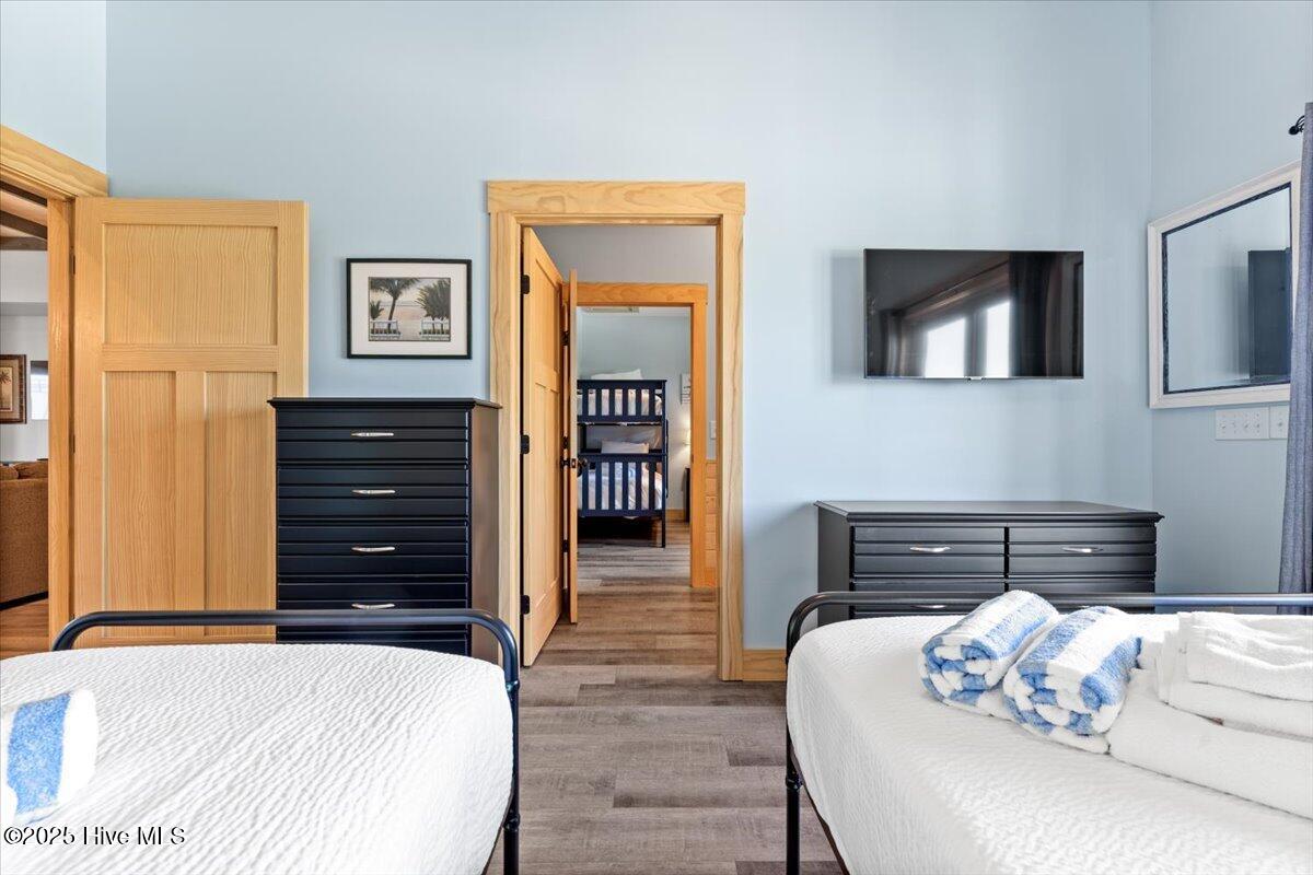 100531414 | Photo 54