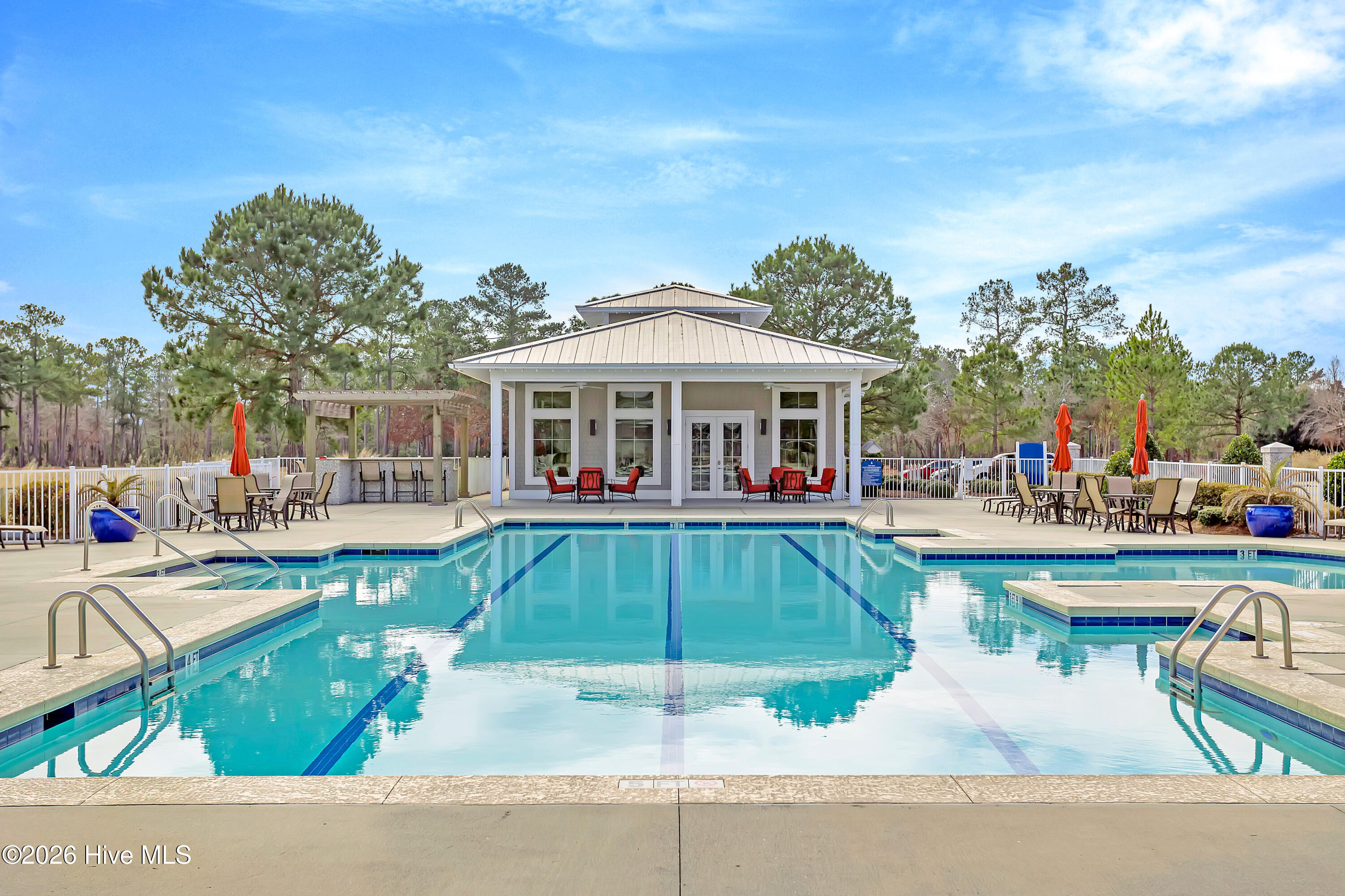 100551490 | Photo 45