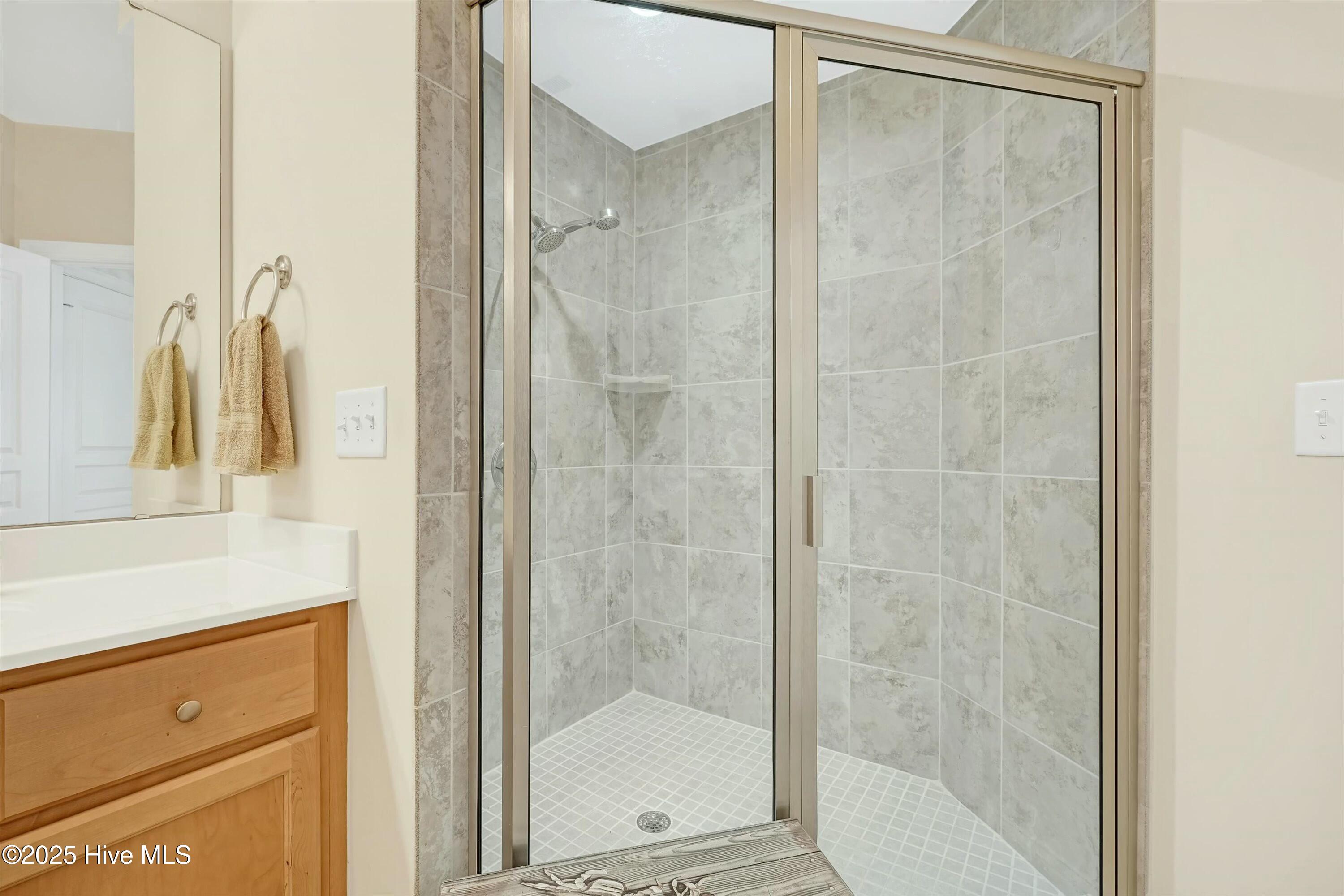 100483051 | Photo 29