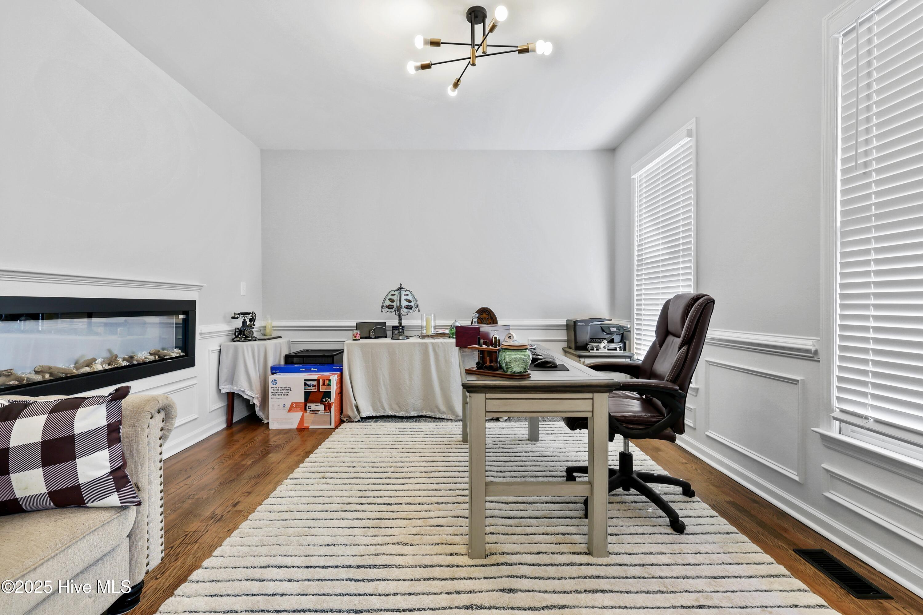 100494735 | Photo 29