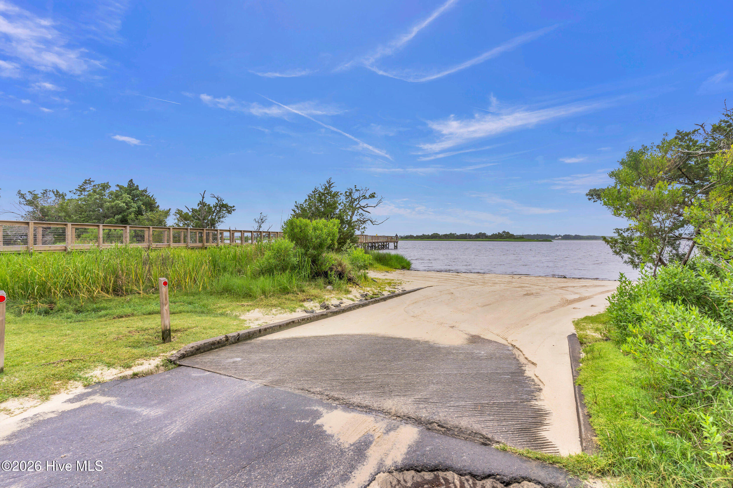 100557529 | Photo 46