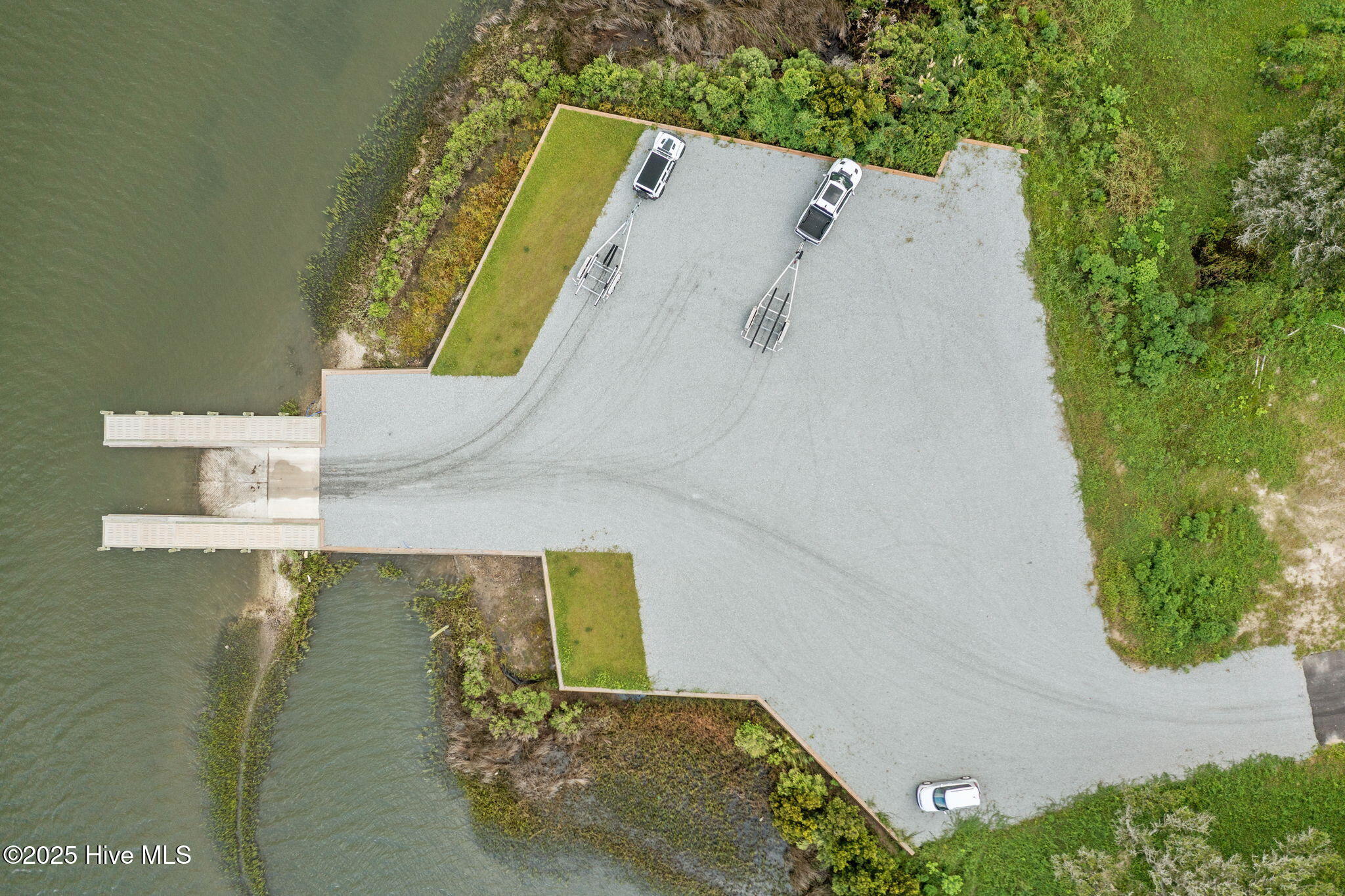 100528285 | Photo 16