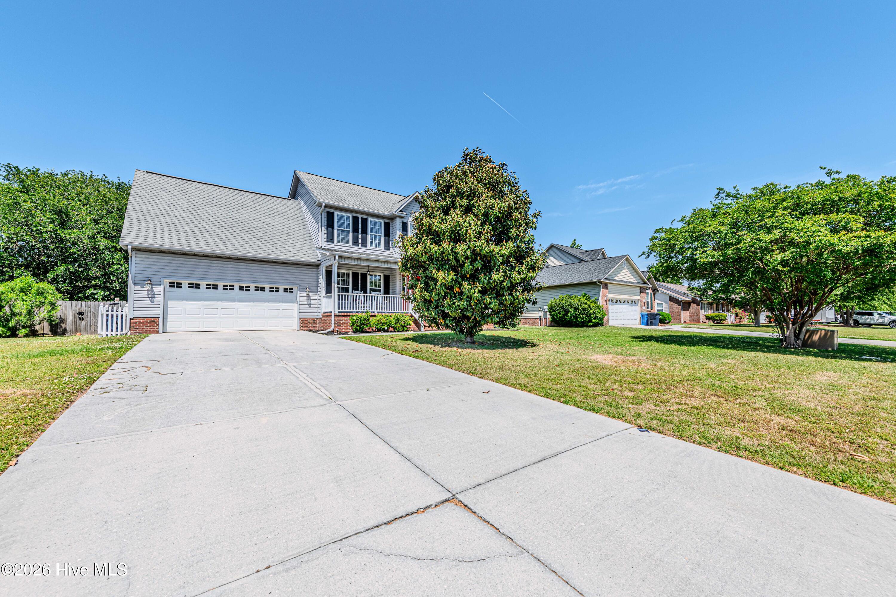 100569182 | Photo 50