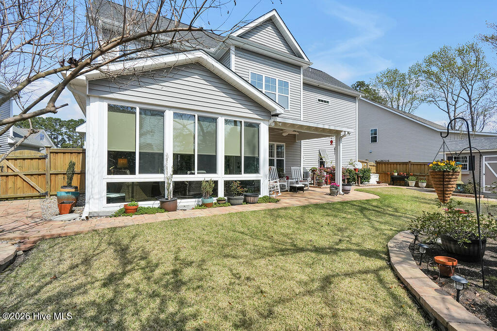 100561587 | Photo 37