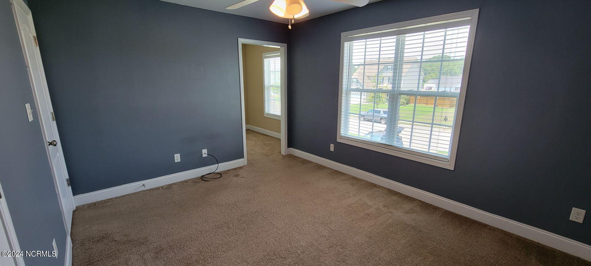 100556594 | Photo 14