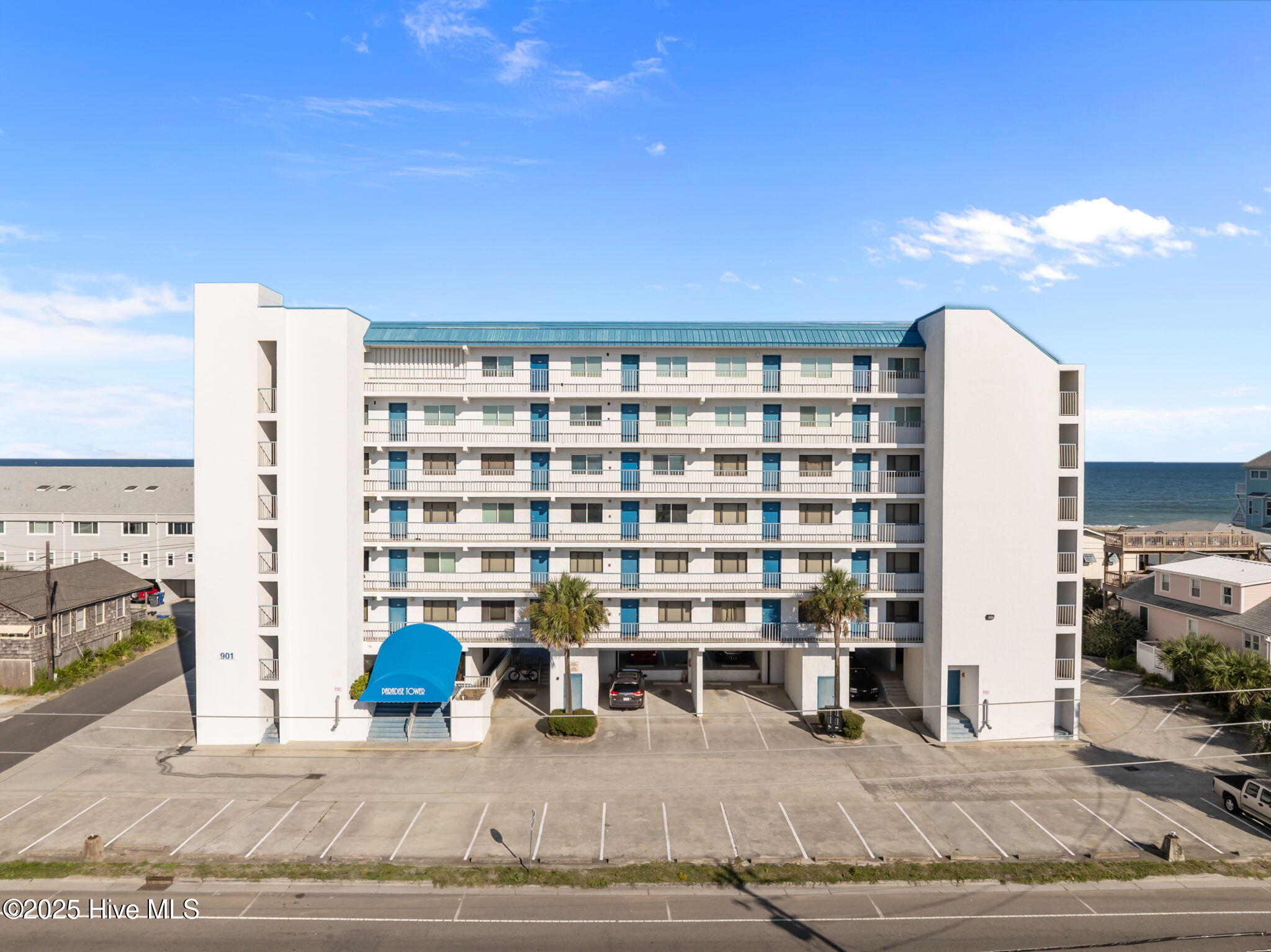 100570522 | Photo 41