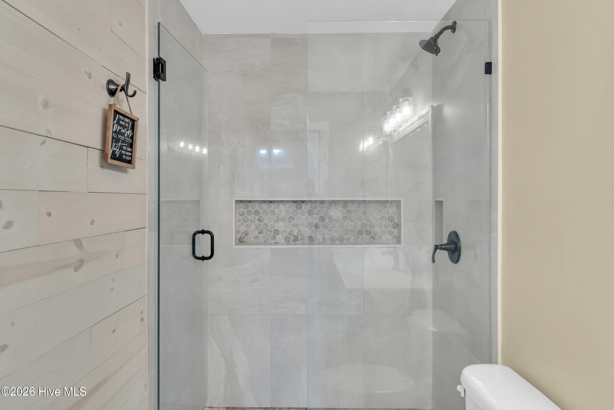 100556499 | Photo 26