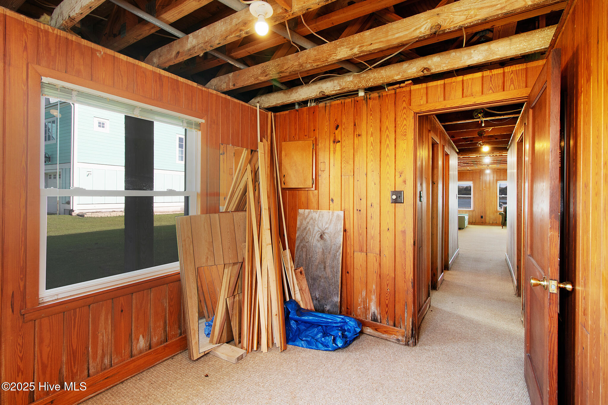 100535334 | Photo 42