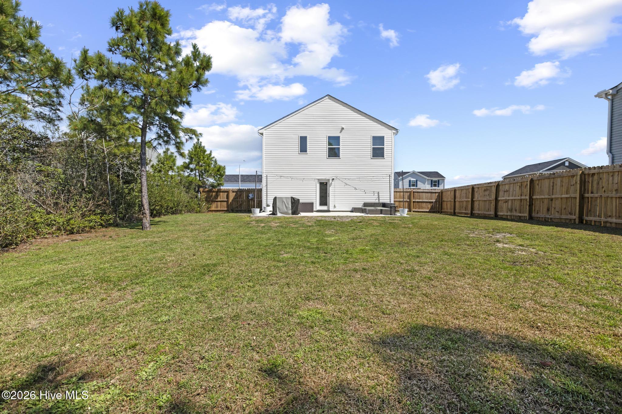 100565609 | Photo 26