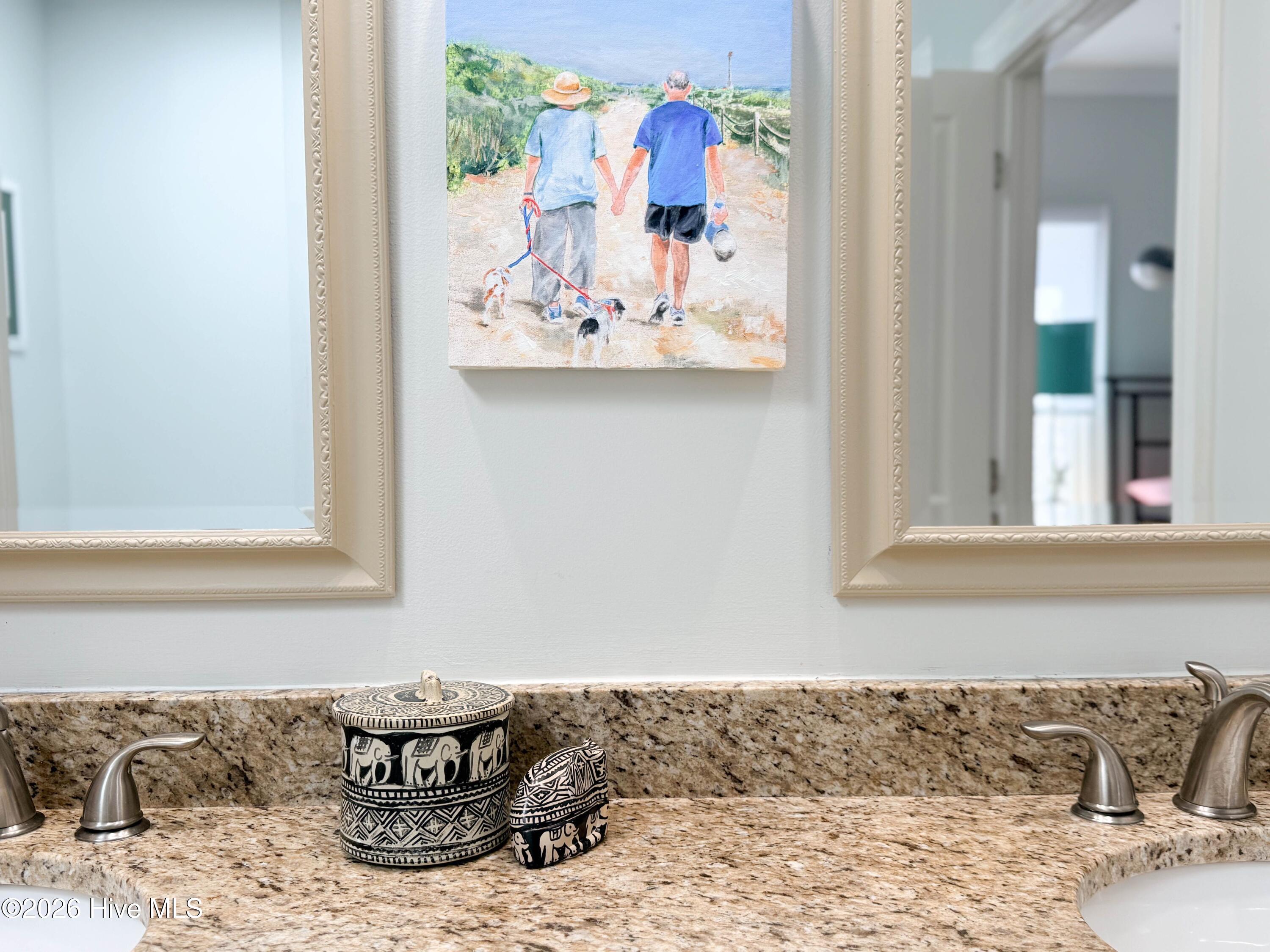 100559415 | Photo 57