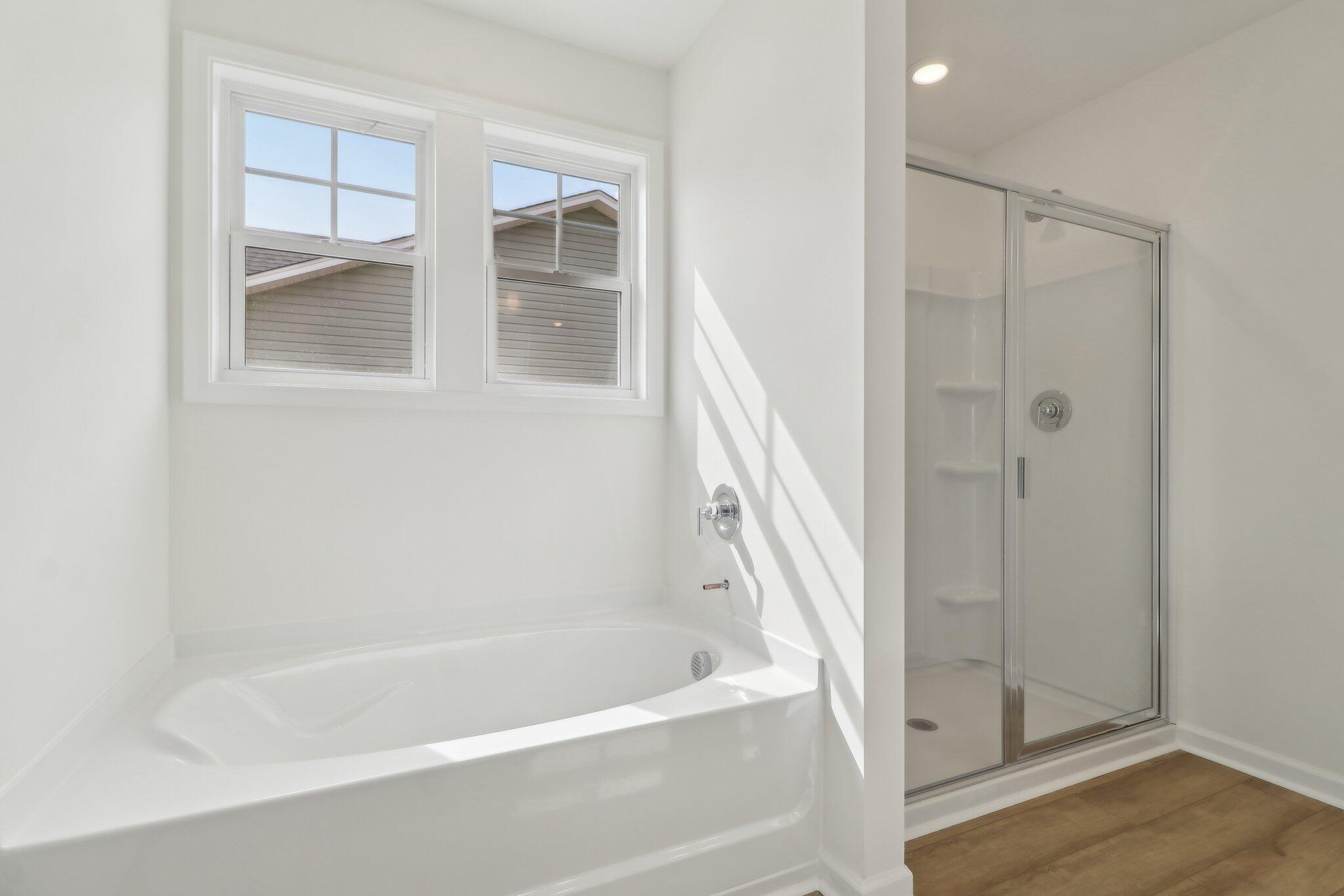 40-web-or-mls-Flat Coat Ln-030 (1)