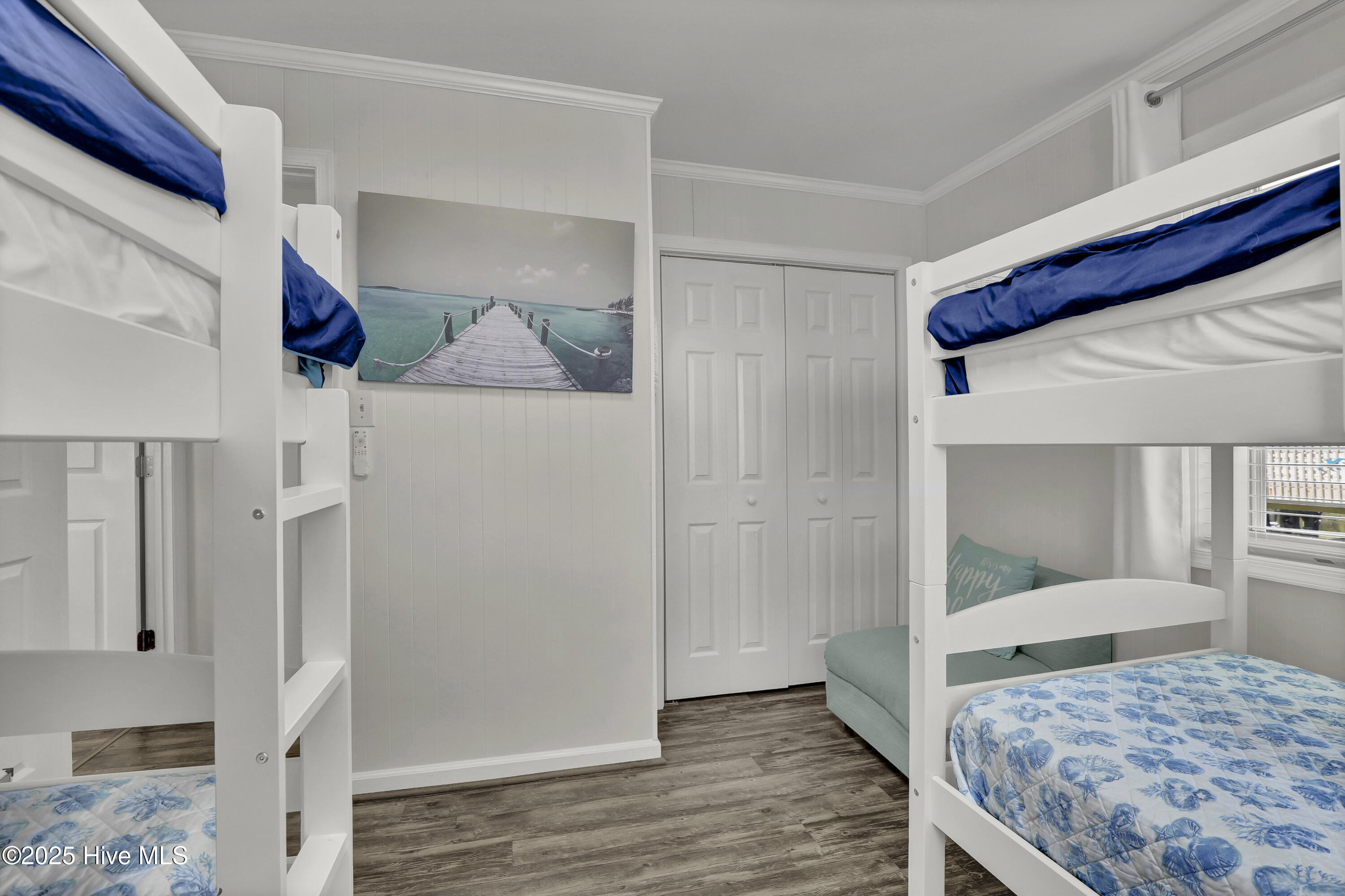 100531386 | Photo 18