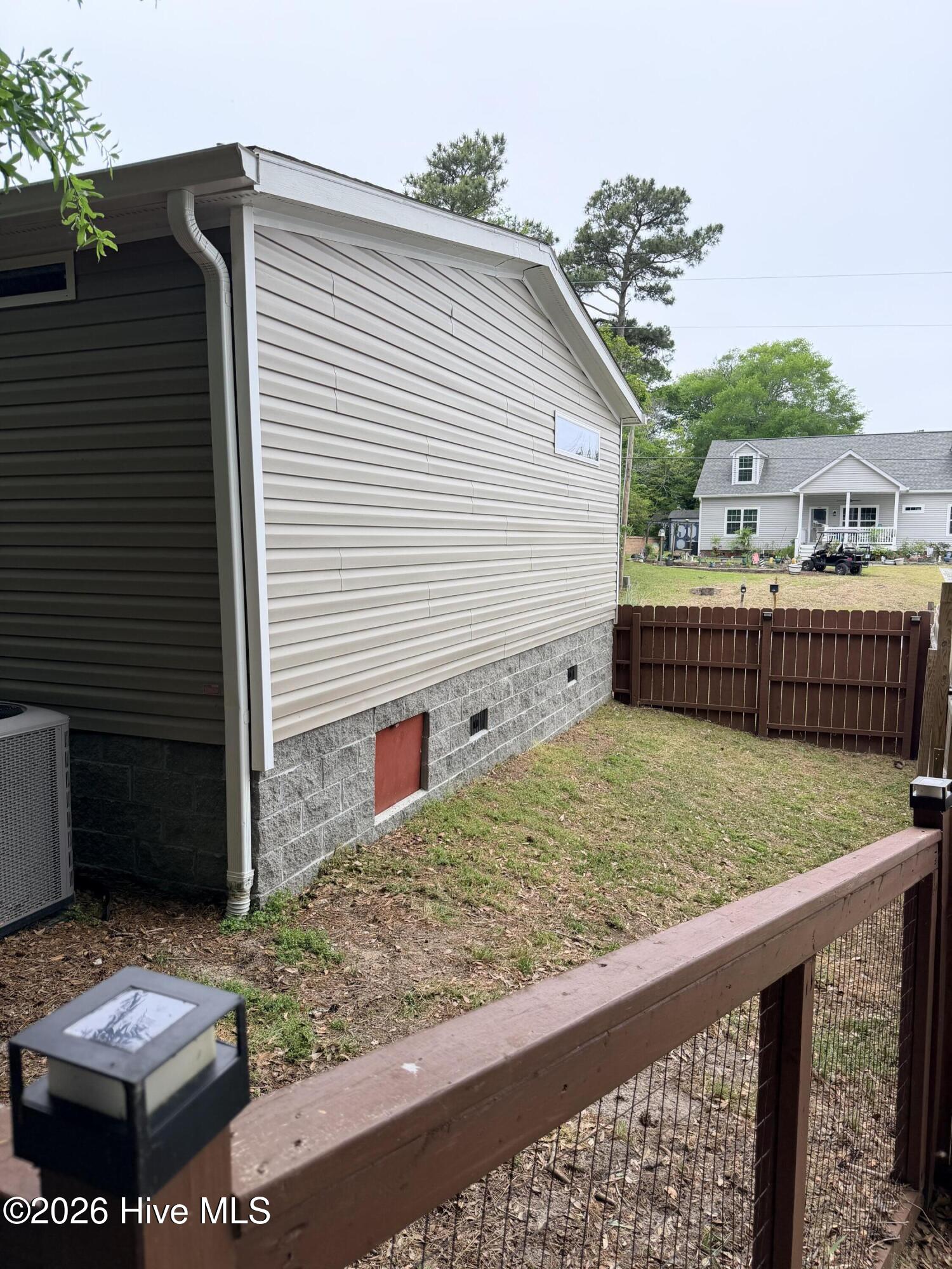 100570435 | Photo 20