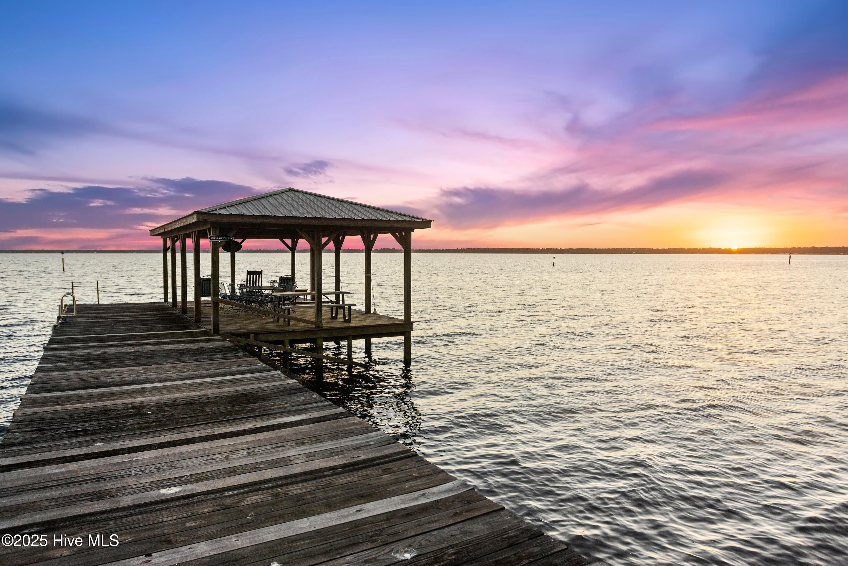 100510078 | Photo 60