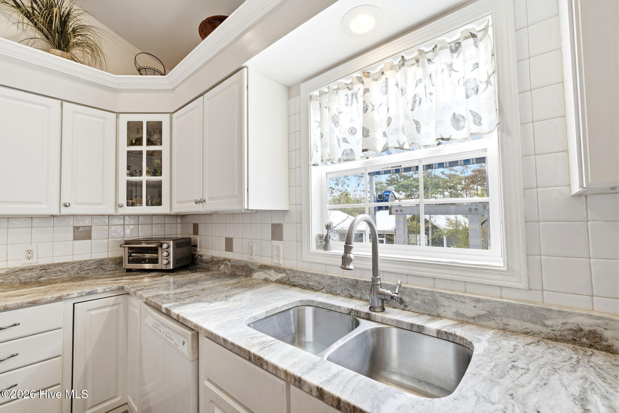 100565063 | Photo 31