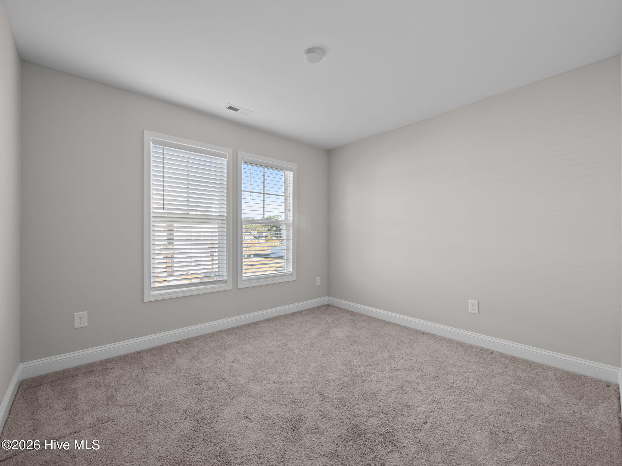 100555227 | Photo 28