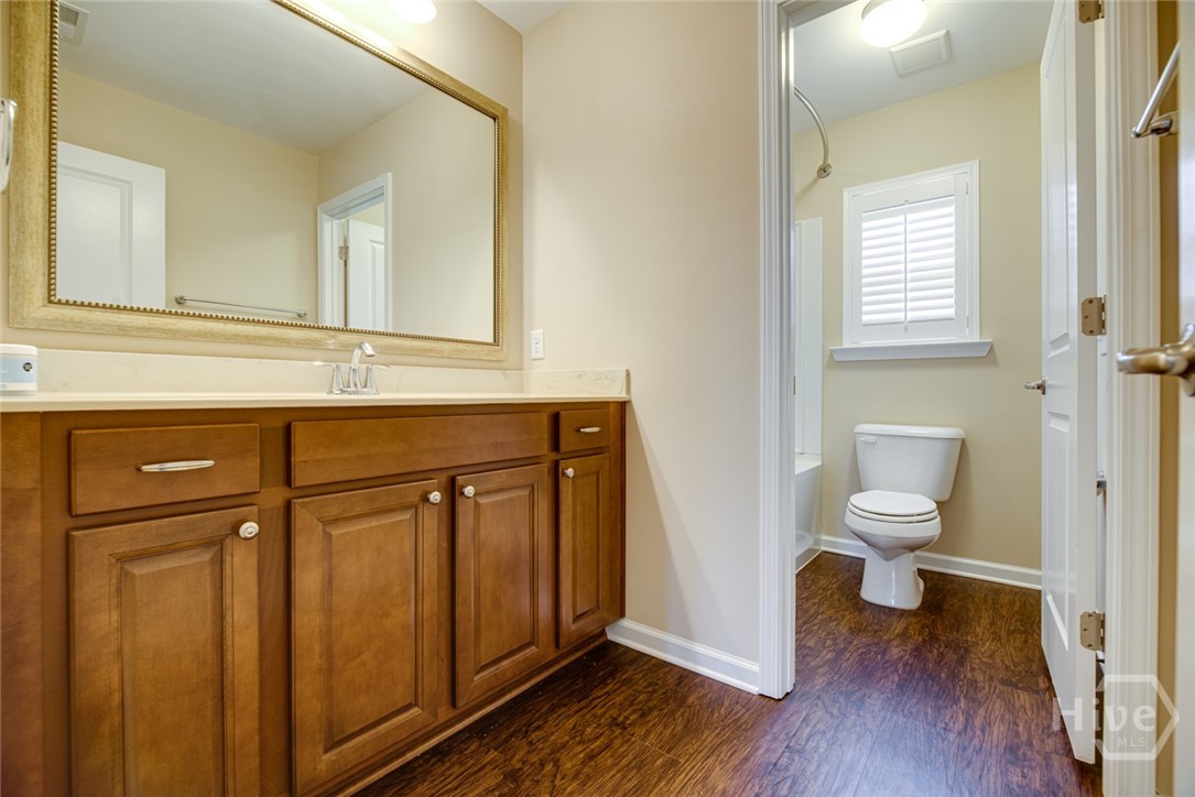 Lots of space in this bathroom