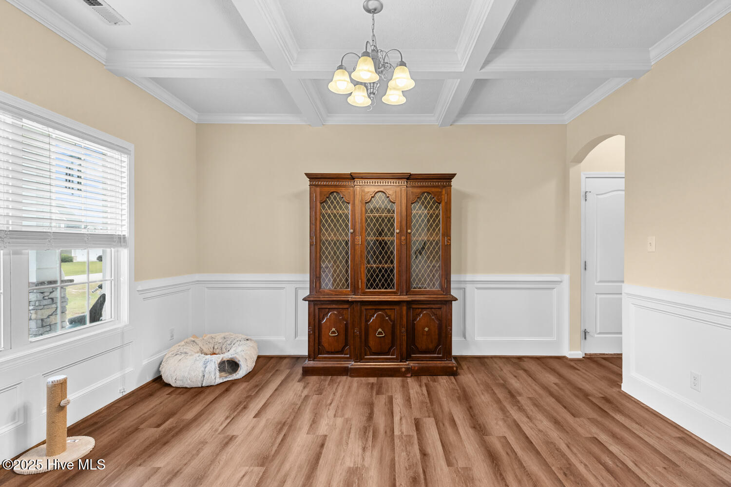 100535732 | Photo 11