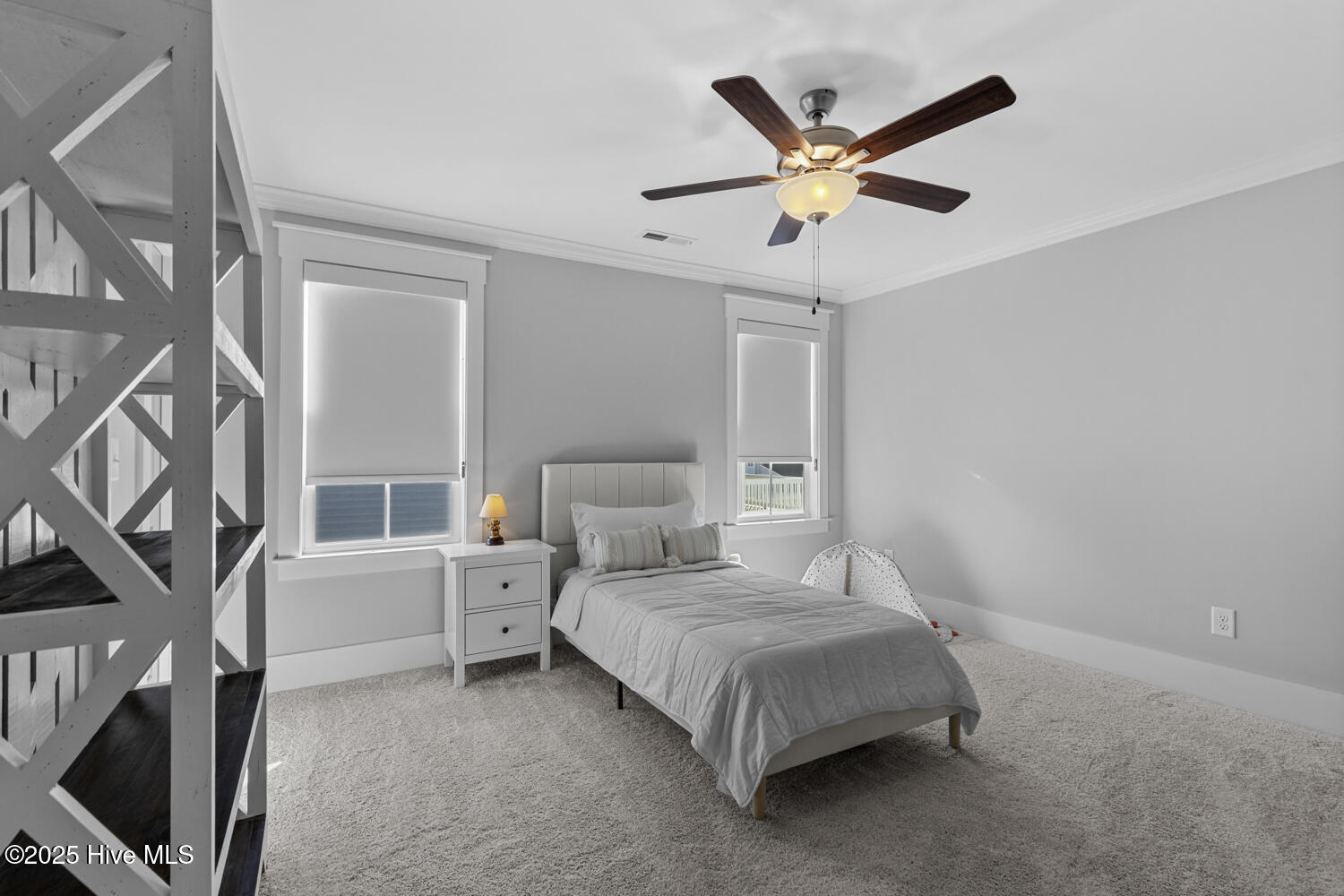 100545197 | Photo 59