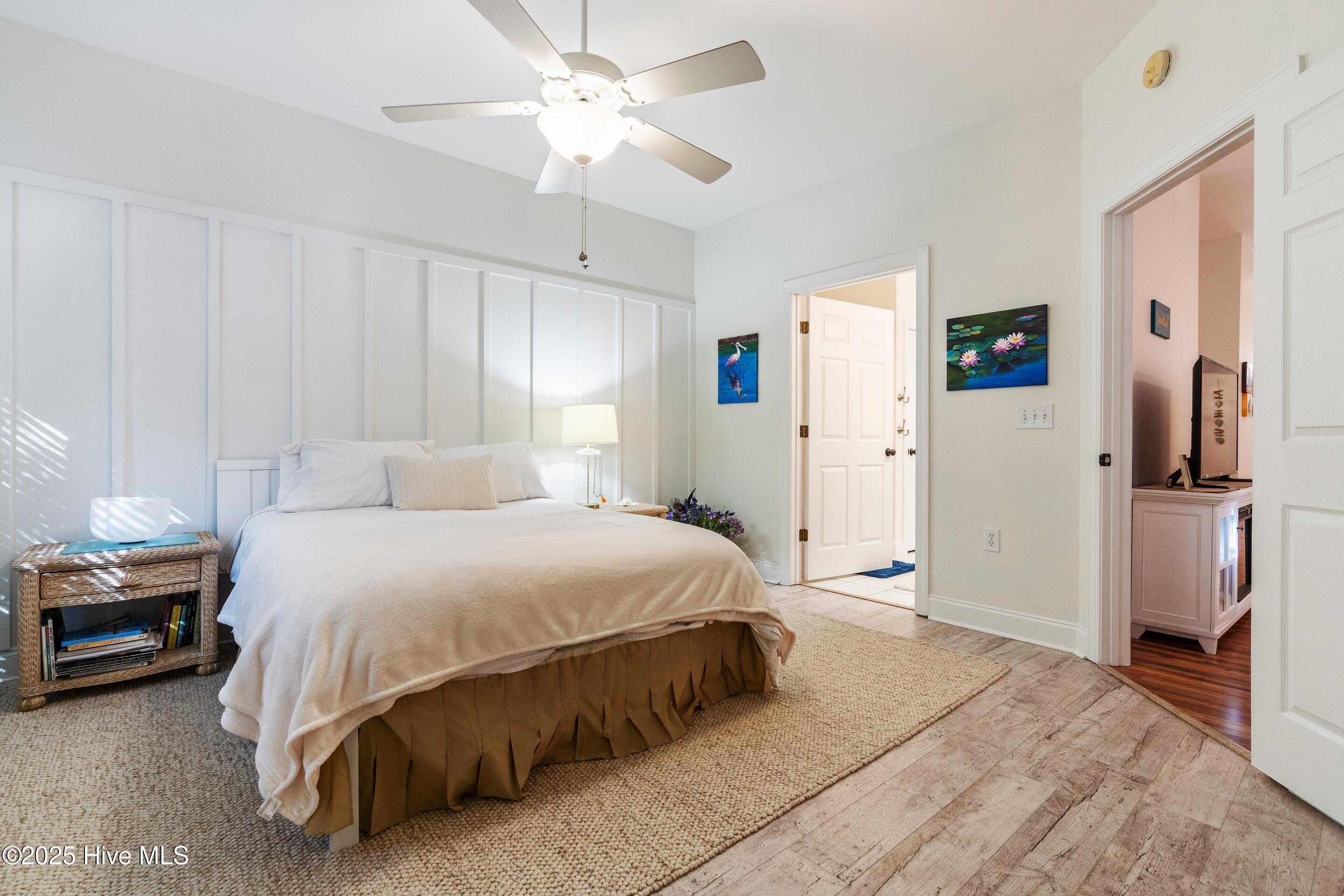 100540671 | Photo 18