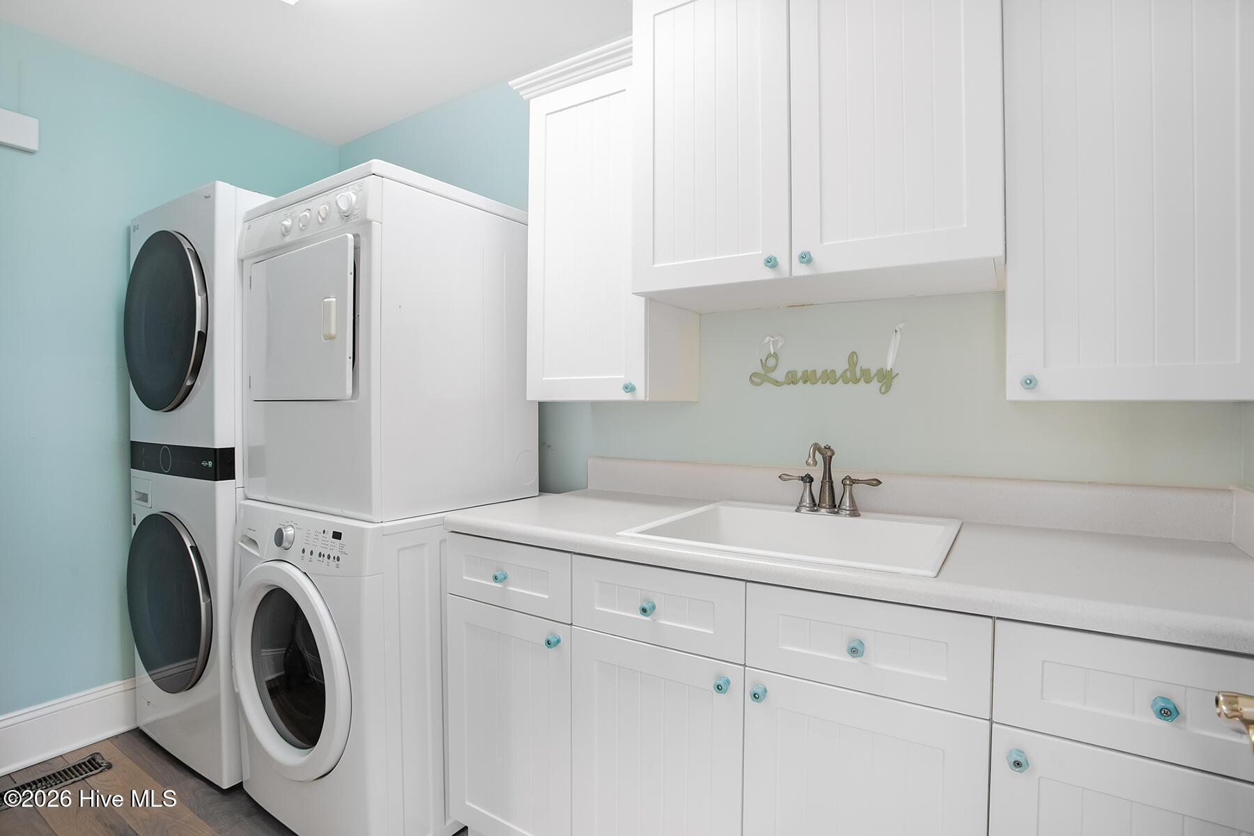 100559523 | Photo 35