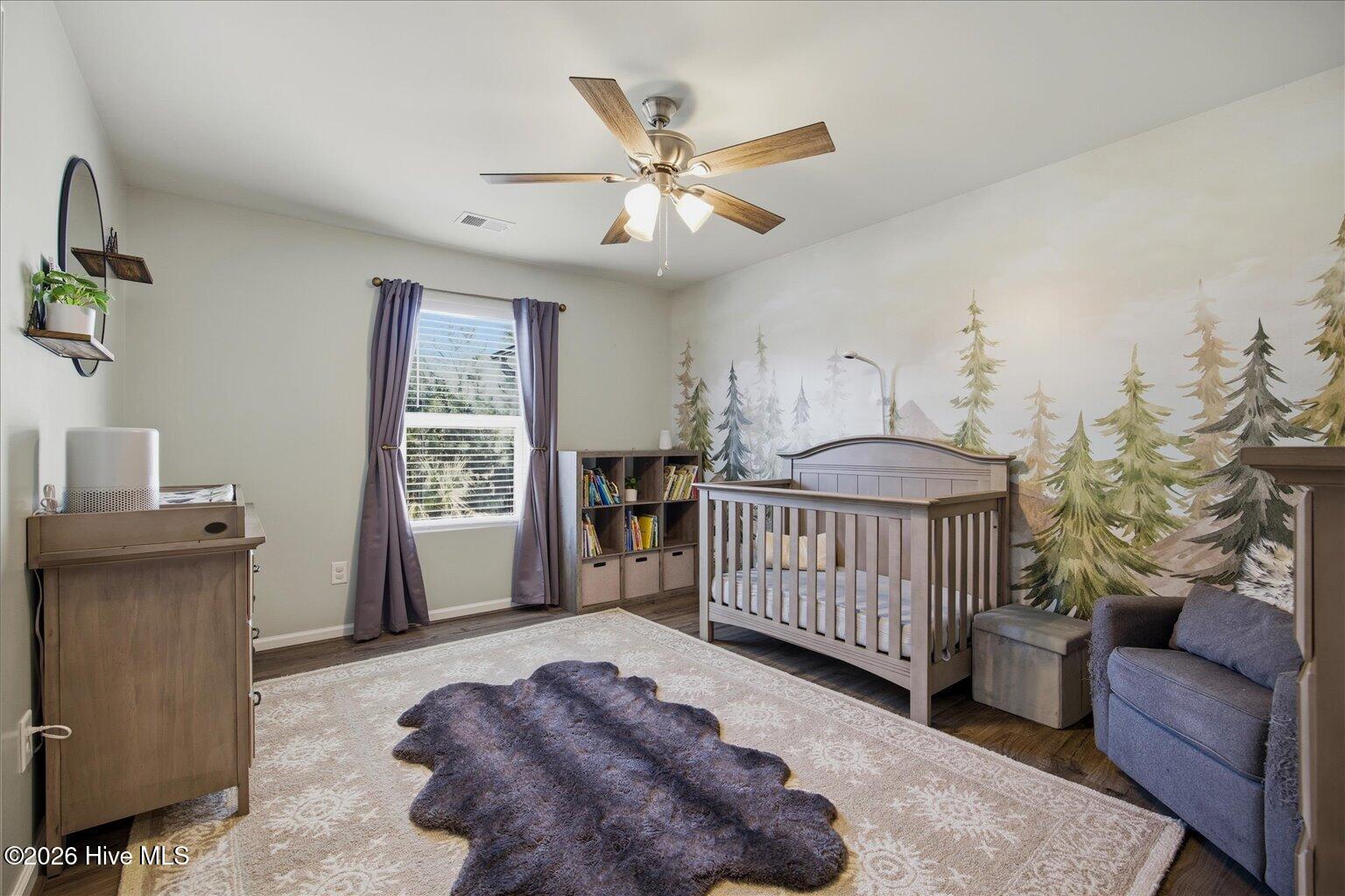 100570565 | Photo 23