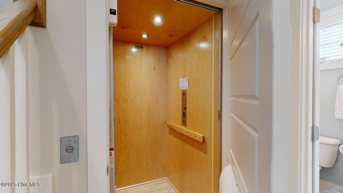 100526180 | Photo 29