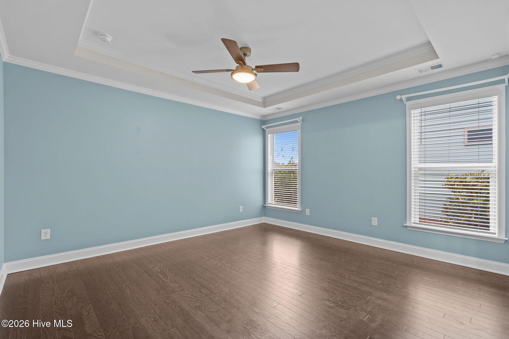 100525242 | Photo 35