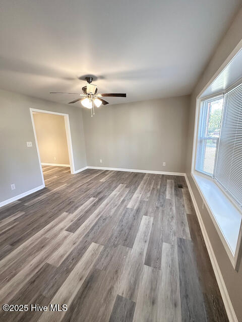 100542566 | Photo 16