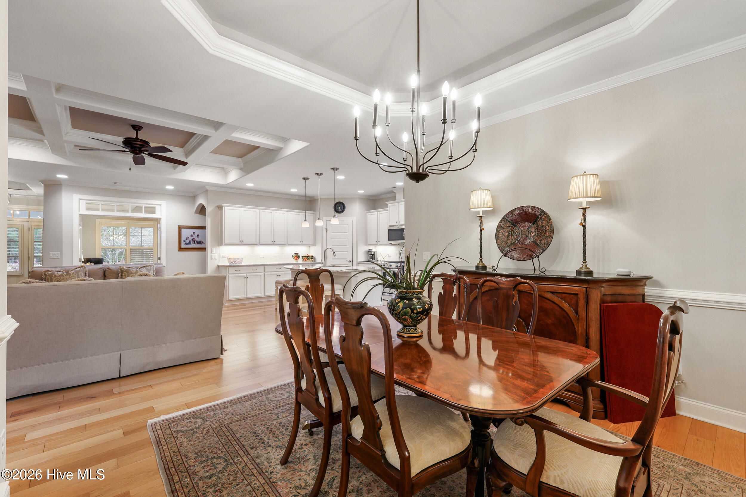 100561173 | Photo 28