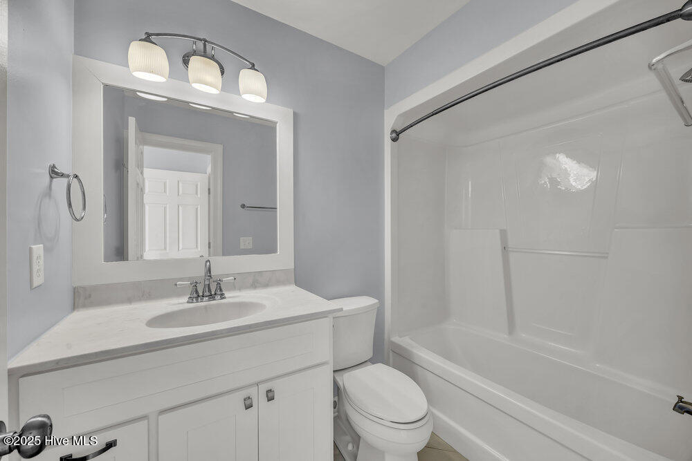 100531490 | Photo 18